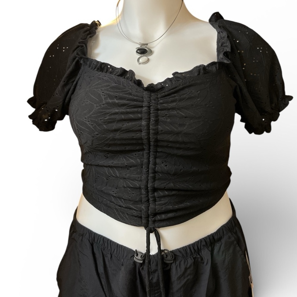 Blashe Black Ruched Women's Eyelet Adjustable Crop Top with Puff Sleeves NWT